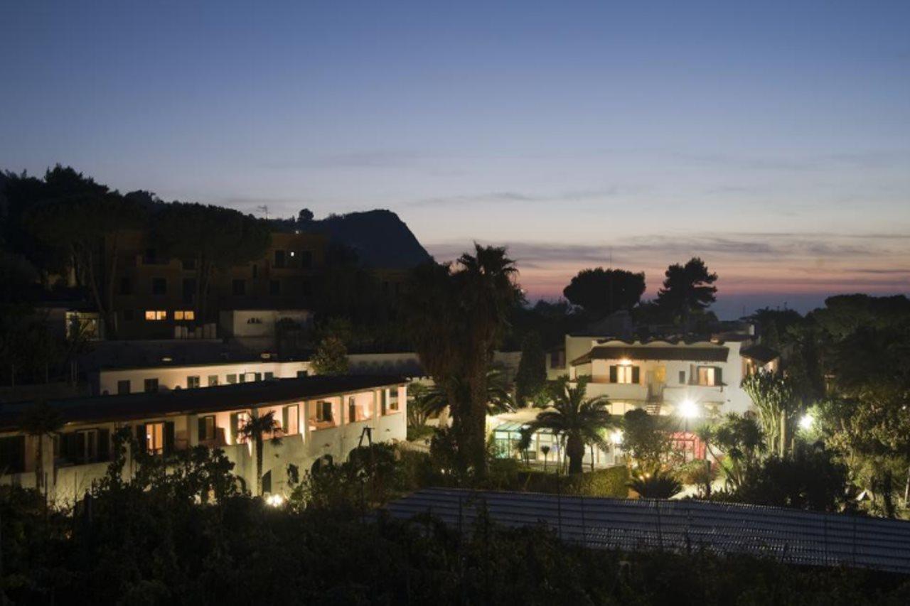 Park Hotel Terme Mediterraneo Форио Экстерьер фото